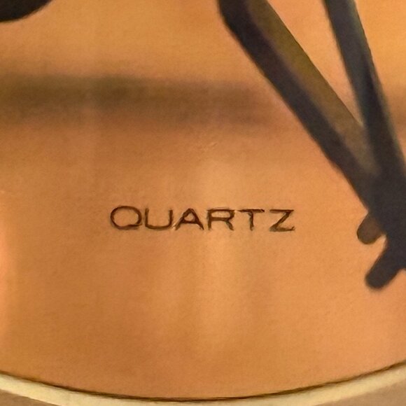 Benchmark Anniversary Mantle Clock - Vintage - Picture 6 of 10